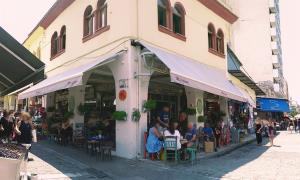 Modigliani Παραδοσιακό Καφενείο Μεζεδοπωλείο